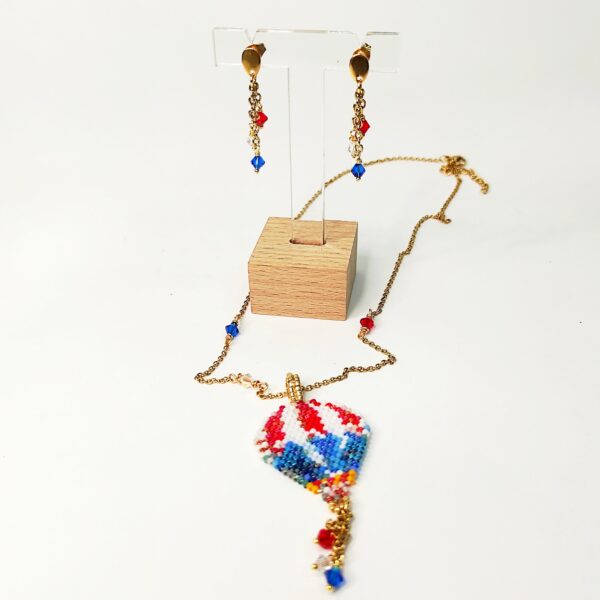 orecchini cristalli rossi e blu